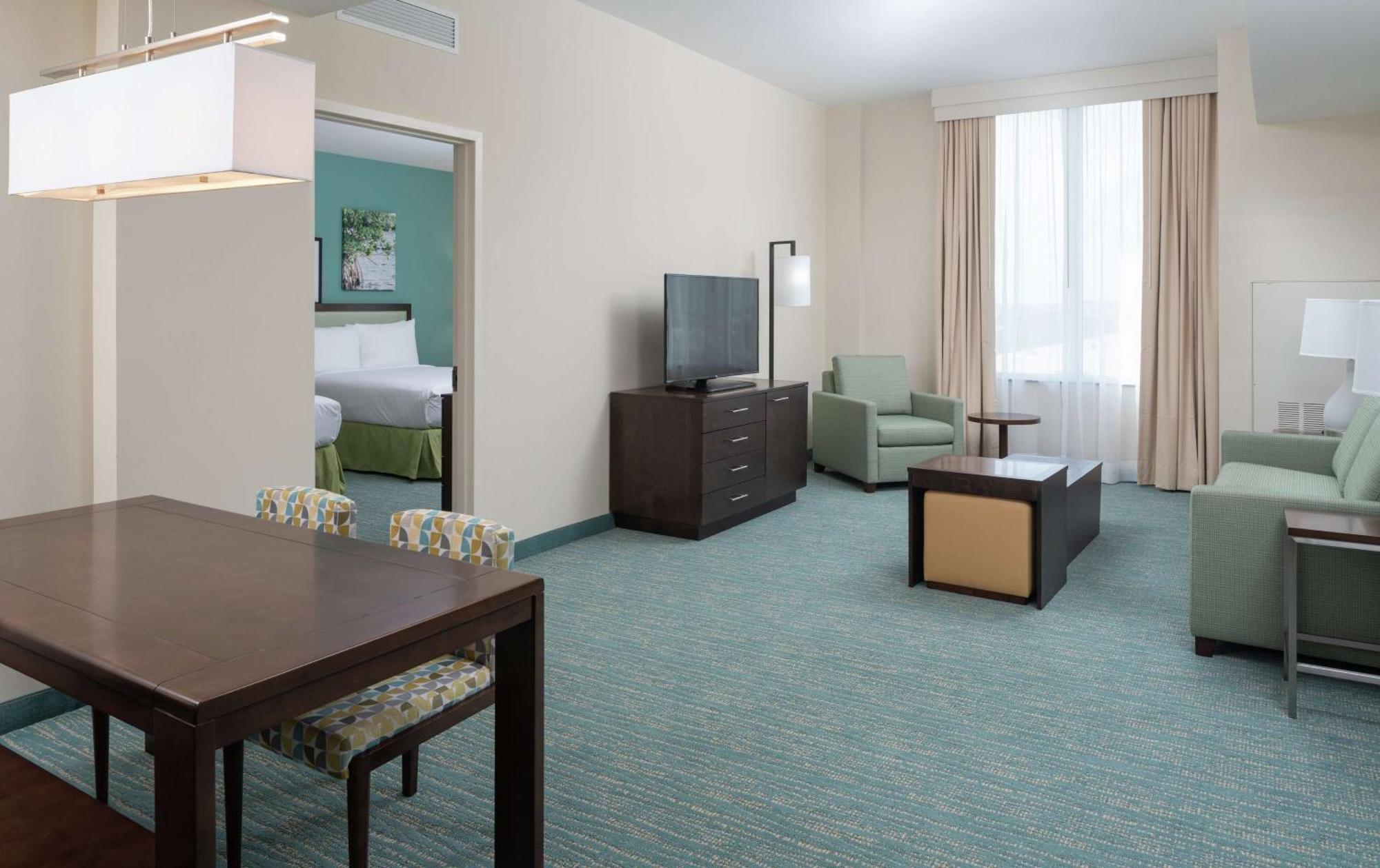 ดับเบิลทรี บาย ฮิลตัน ไมอามี โดรัล Hotel Sweetwater ภายนอก รูปภาพ