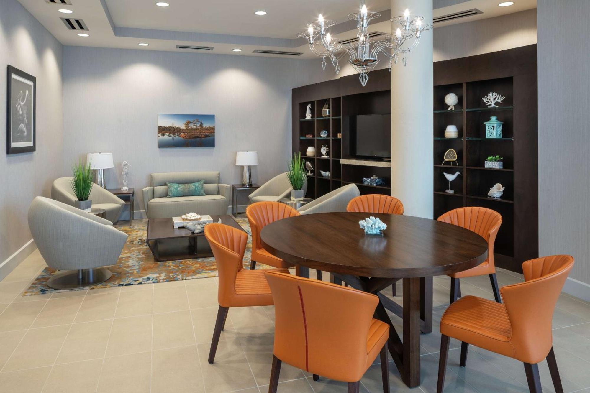 ดับเบิลทรี บาย ฮิลตัน ไมอามี โดรัล Hotel Sweetwater ภายนอก รูปภาพ